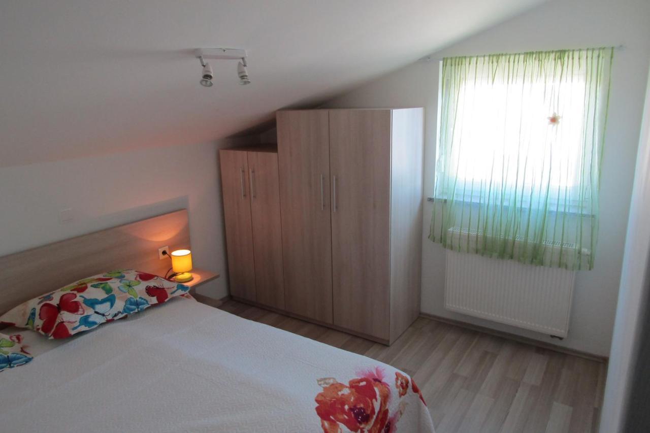 Apartment Morozin Krk Town Bagian luar foto